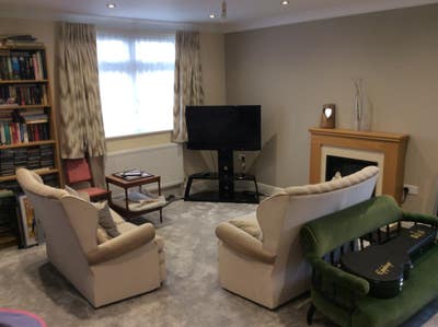 Spacious Loft Room, with Ensuite for Rent Main Photo