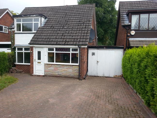 A Det 4 bed house nr rail station, room only ok Main Photo