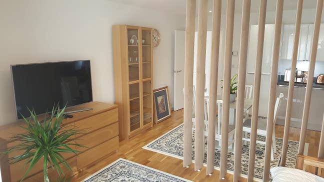 New Bright and Sunny Double Bedroom Main Photo