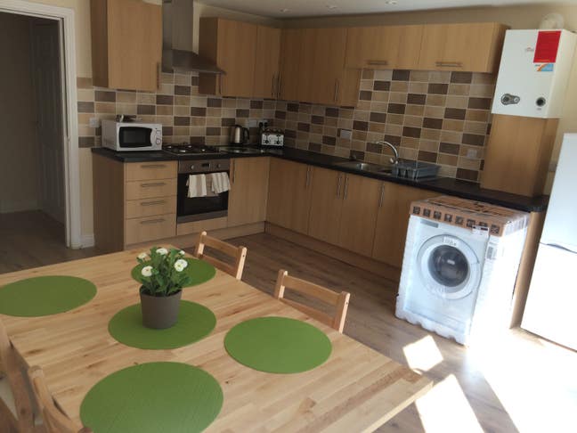 Ensuite Bed in NEW 4 Bed House Buckingham Centre  Main Photo