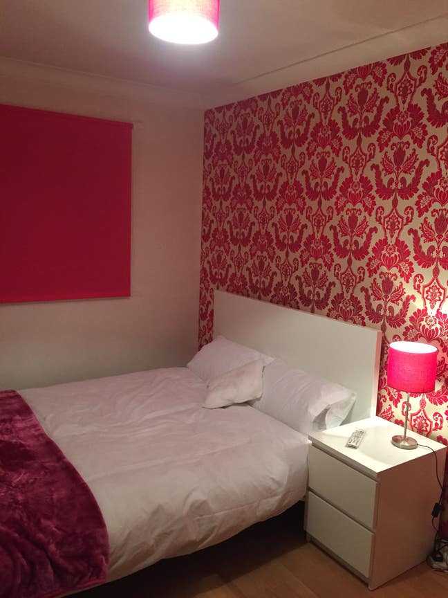 Large Double Room for One Person Main Photo