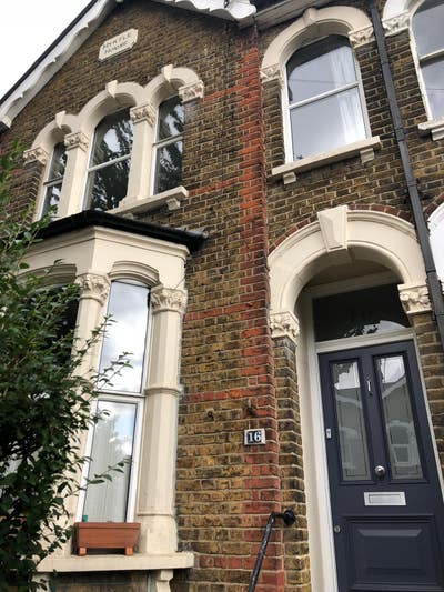 Large Double Room , 2 Streets from the Tube Main Photo