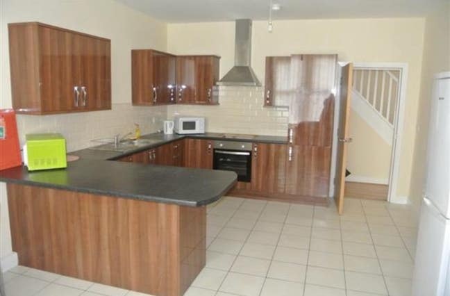 Nice lovely Ensuite room - All Inclusive!!! Main Photo