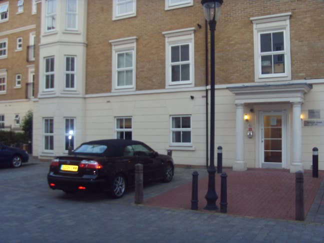 Stunning 2 bed Ground floor in Gated Development Main Photo