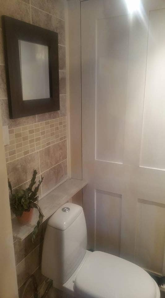 Ensuite  Main Photo
