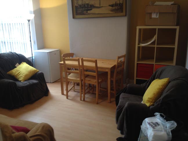 Double room £330 Available  Main Photo