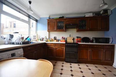 Clean, quiet double room near Canary Wharf Main Photo