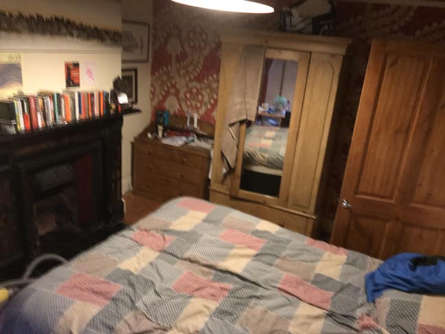 1 double room in 4 bed house very good bus routes Main Photo