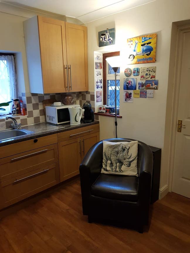  Self contained single annexe with own entrance Main Photo