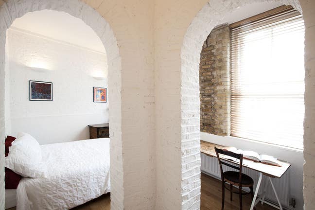 Beautiful One Bed Flat in trendy London Fields Main Photo
