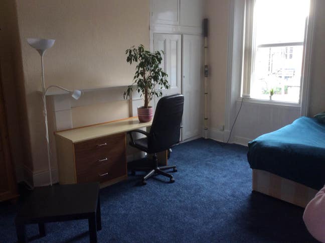Large Sunny Furnished Double Room in Jesmond Main Photo