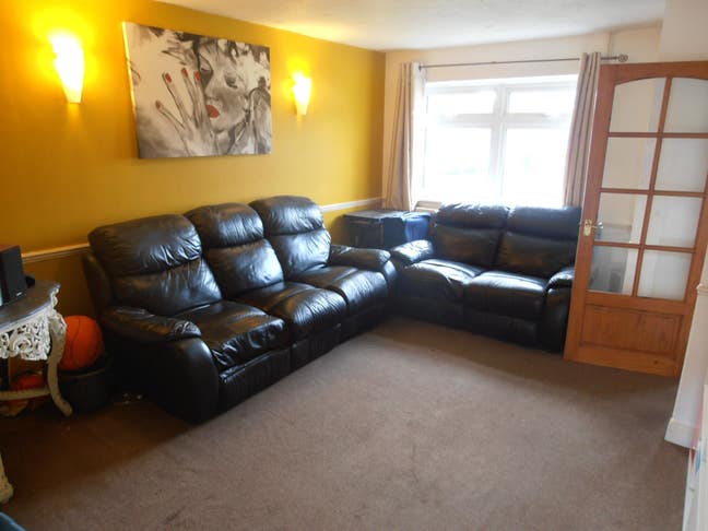  No bills No fees Deposit protected Main Photo