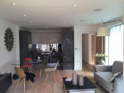 Dbl room w/own bathroom & balcony Farringdon EC1 Main Photo