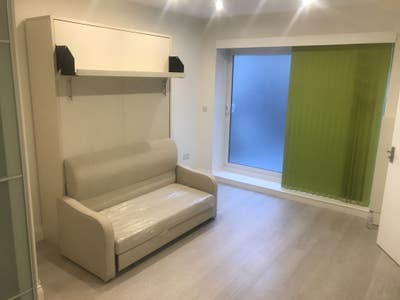 Brand New Studio Flat All Bills Inc Main Photo