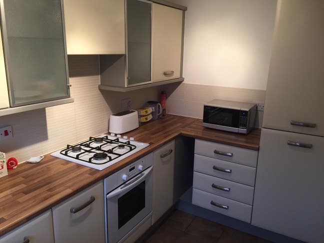 Large En-Suite Double Room - Close To Town Centre Main Photo