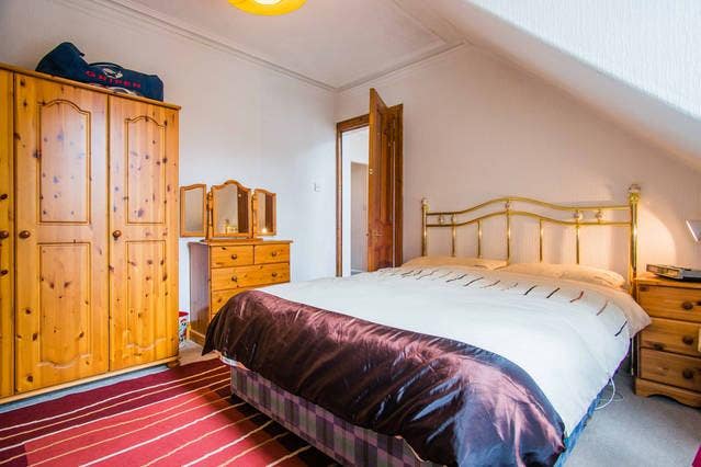 Spacious King- Size Room Fit for a King or Queen Main Photo