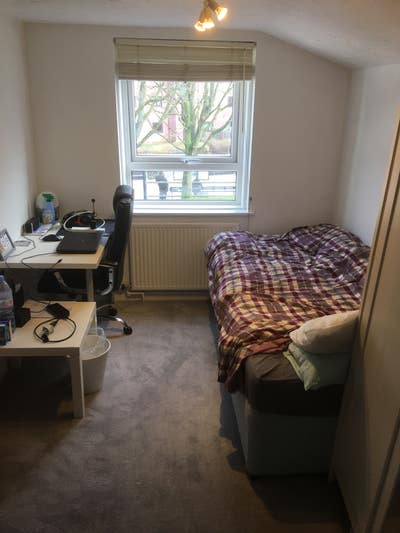 Totterdown Single Room to Let in a Family House. Main Photo