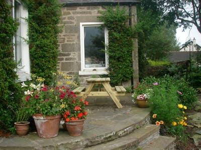 Women wanted for double room  Main Photo