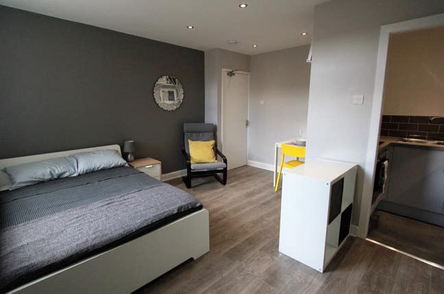 Self Contained Studio Apartment with Private Patio Main Photo