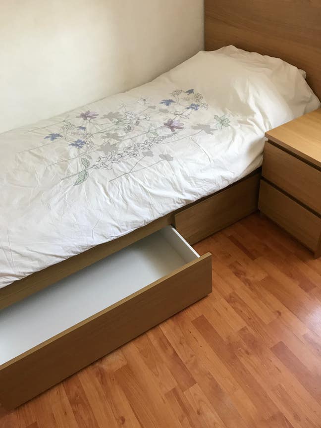 Neat furnished single room in clean house Main Photo