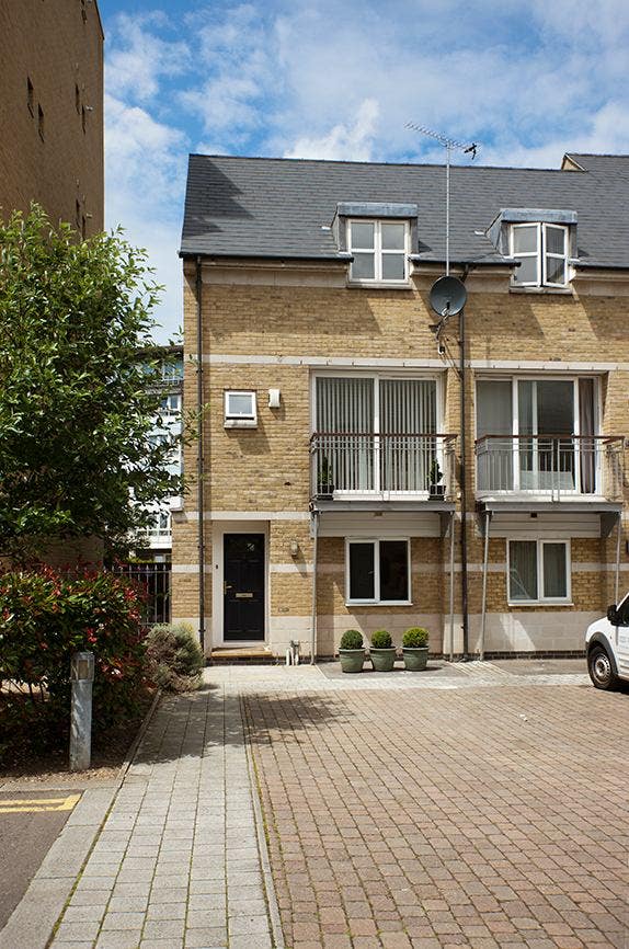 Lovely Ensuite Rooms in Riverside Property Main Photo