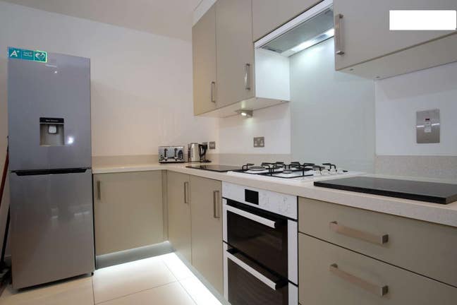 Room 2 - all bills included - now available  Main Photo