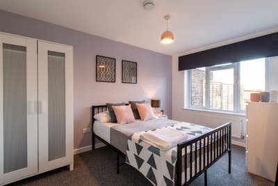 Great house loads of parking 🚗 📍no deposit 💰 Main Photo