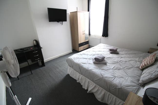 Double room in Wembley Central Main Photo