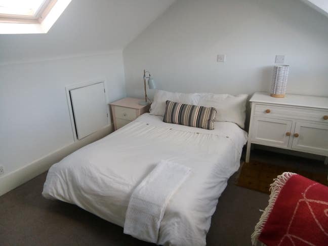 Nice Airy Top Room , Small Double Bed,  Main Photo