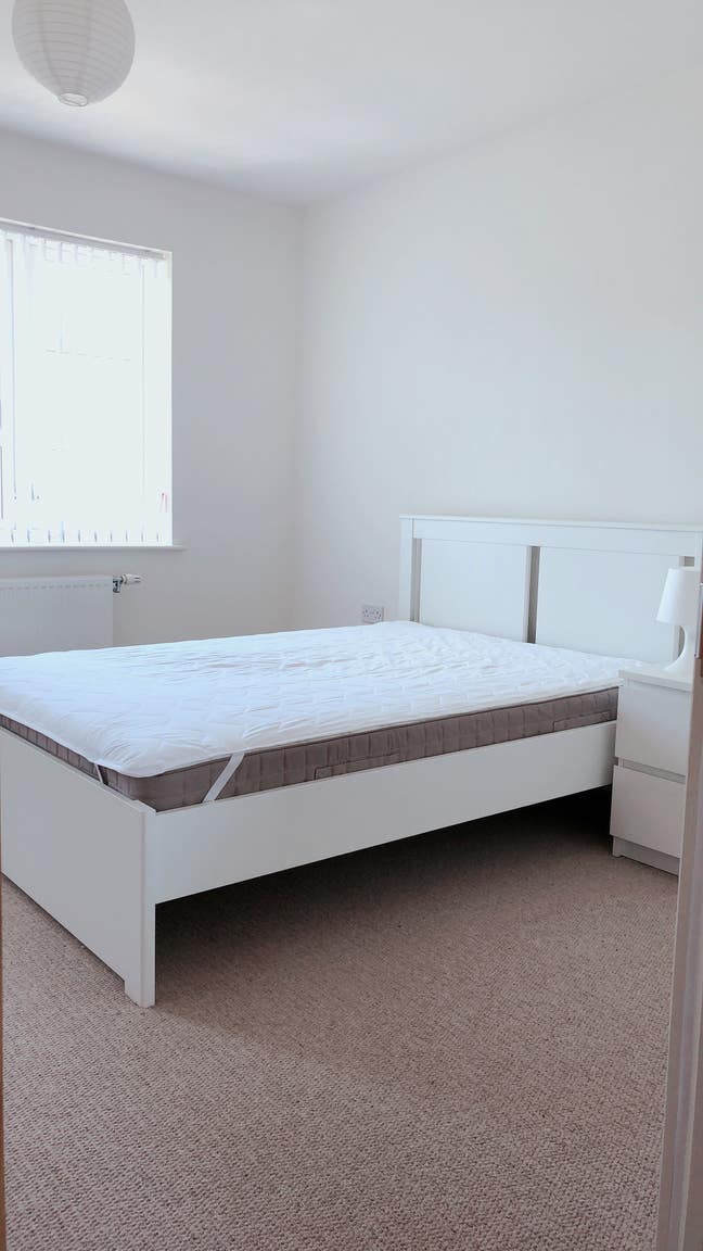 REDUCED! Bills inc.Spacious Dbl Rooms ColliersWood Main Photo