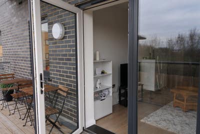 1 room to rent in 2 bed flat  Main Photo