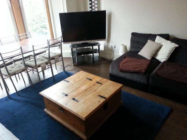 Light airy Double room in 2 bed flat in Dennistoun Main Photo