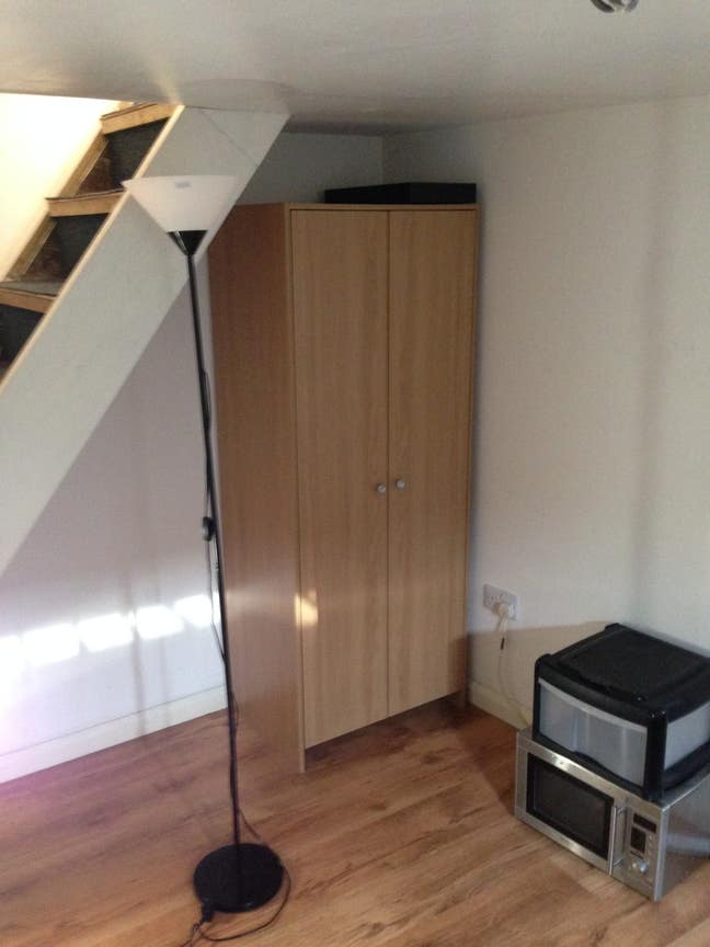  clean,quiet en suiteroom  plse CALL or TEXT only  Main Photo