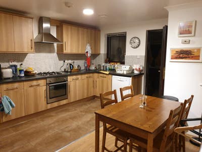 Ensuites Room Available - Canary Wharf Main Photo