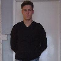 Professional Male seeks a single or double room Main Photo