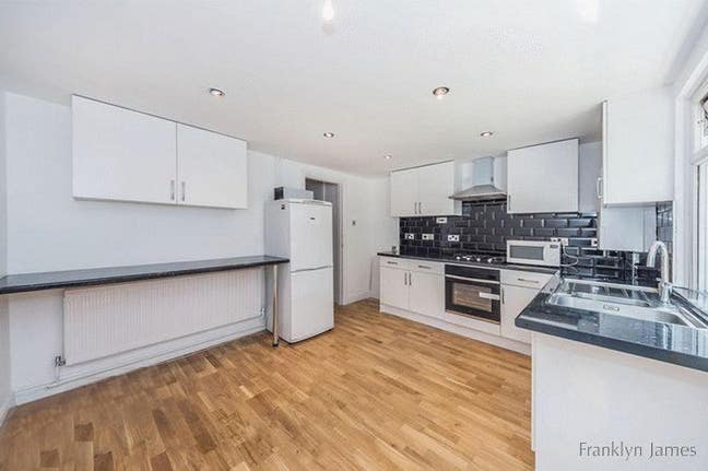 Large room Stratford 15min walk garden+parking Main Photo