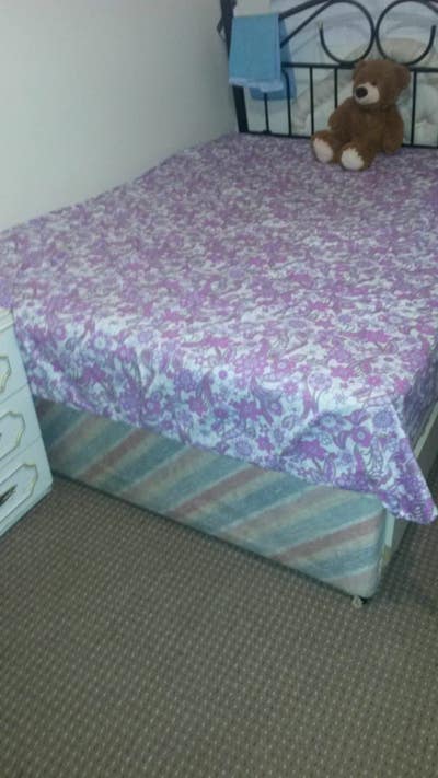 Affordable house; neat room (double bed) Main Photo