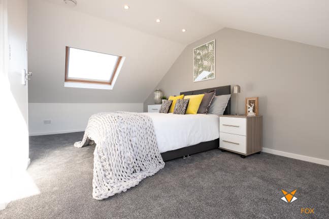 Double Room, Split Crow Road, Gateshead Main Photo