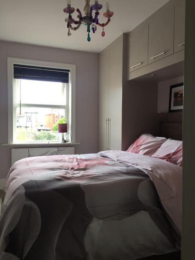 Double Bedroom overlooking garden  Main Photo