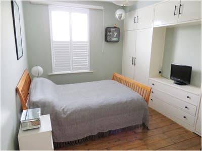 Large sunny room in quiet professional home...:O) Main Photo