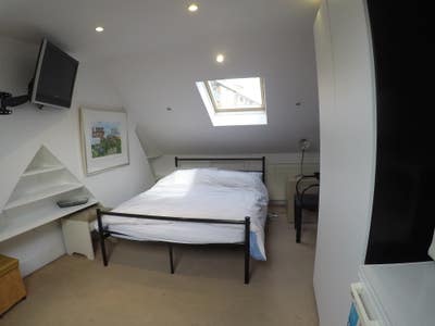 W14 Large Double Room +All Bills Main Photo