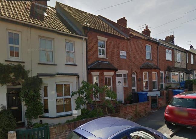 Large Double Room in Female Houseshare Main Photo