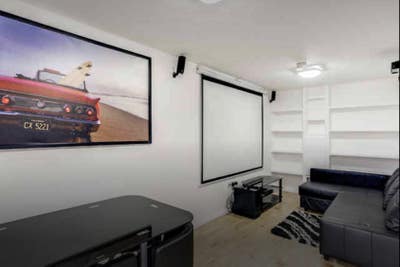 Two large bedrooms in flat in Greenwich  Main Photo