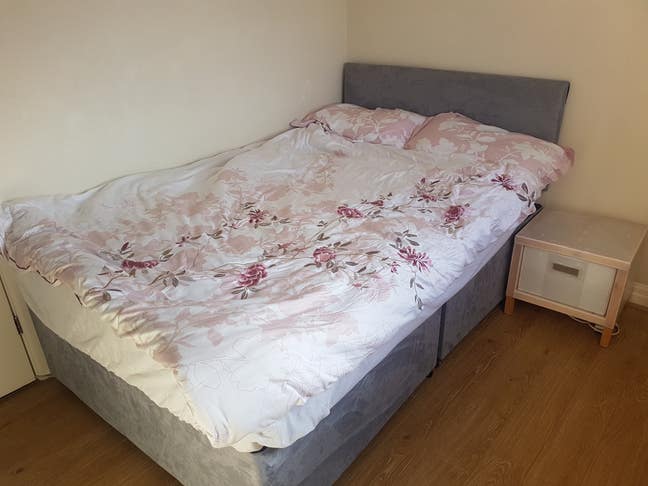 Comfortable Room Available Main Photo