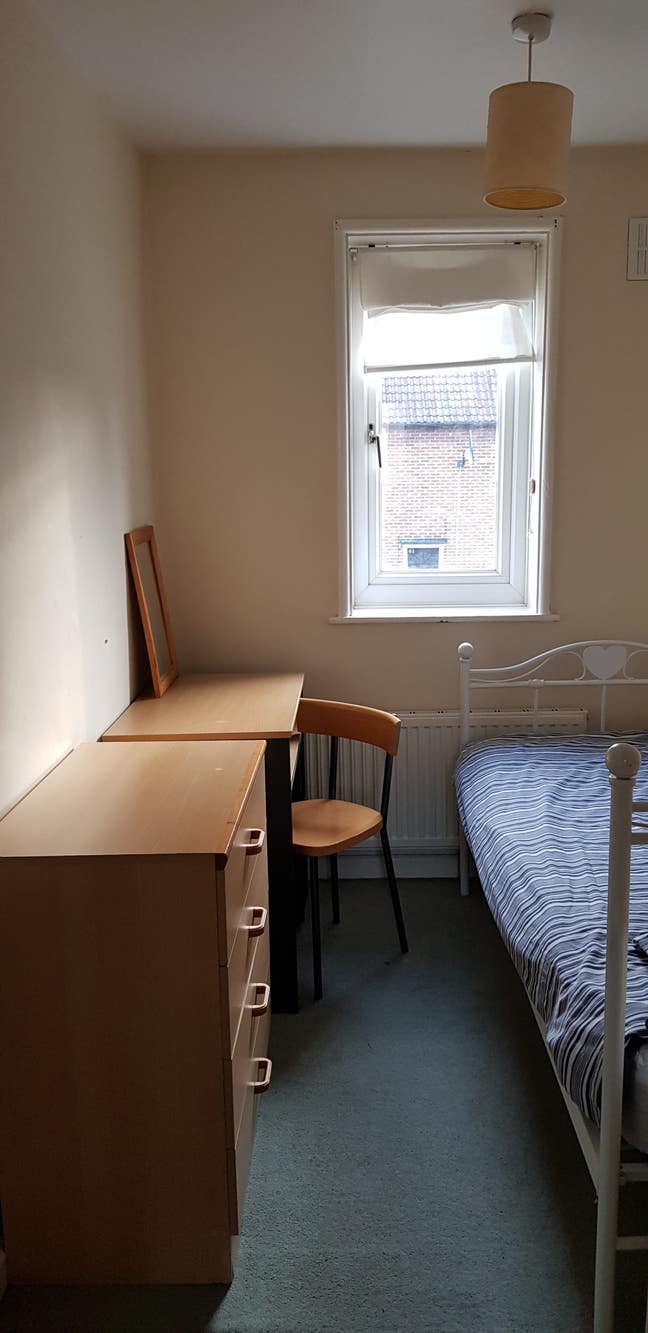 Furnished Single Bedroom Main Photo