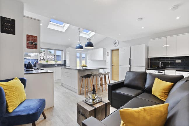 Luxury Twickenham house share with large garden Main Photo