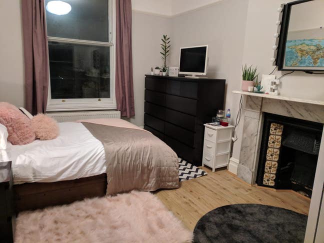Spacious furnished double room in clapham Main Photo