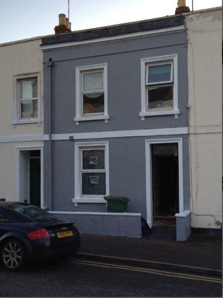 Newly refurbished house central location Main Photo