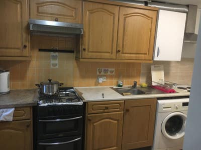 Large Single Room Furnished  Main Photo