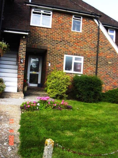 Single Room Available in Haywards Heath Main Photo